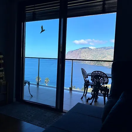 Sunset Ocean View Apartment *