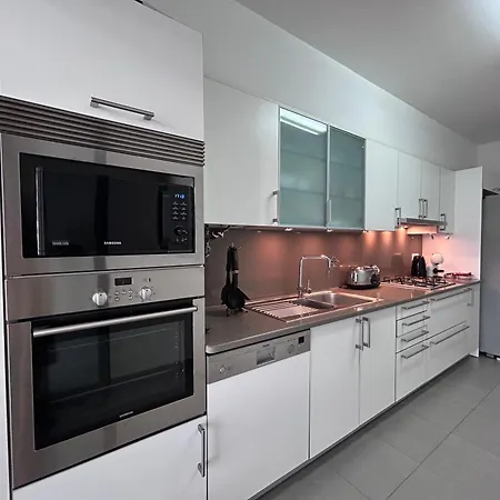 Sunset Ocean View Apartment Funchal (Madeira)